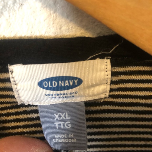 Women’s Old Navy Cardigan - Picture 2 of 3